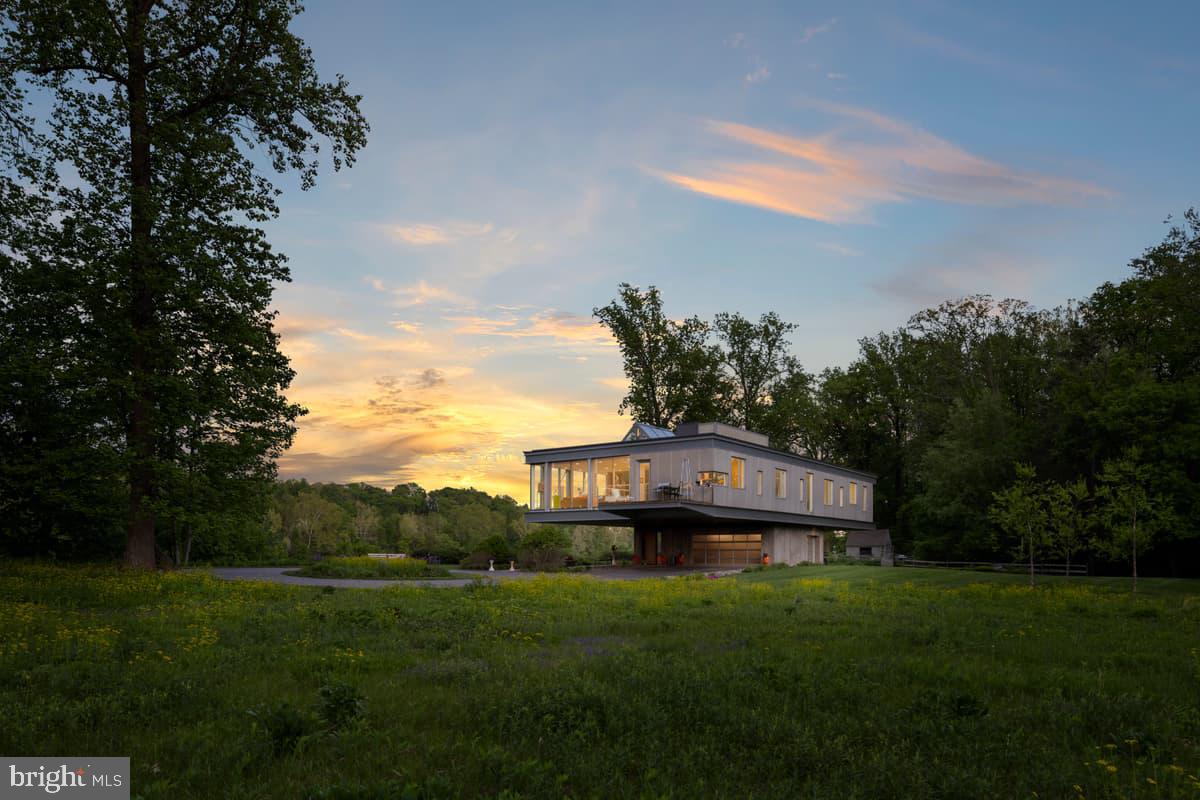 2710 RIVER ROAD