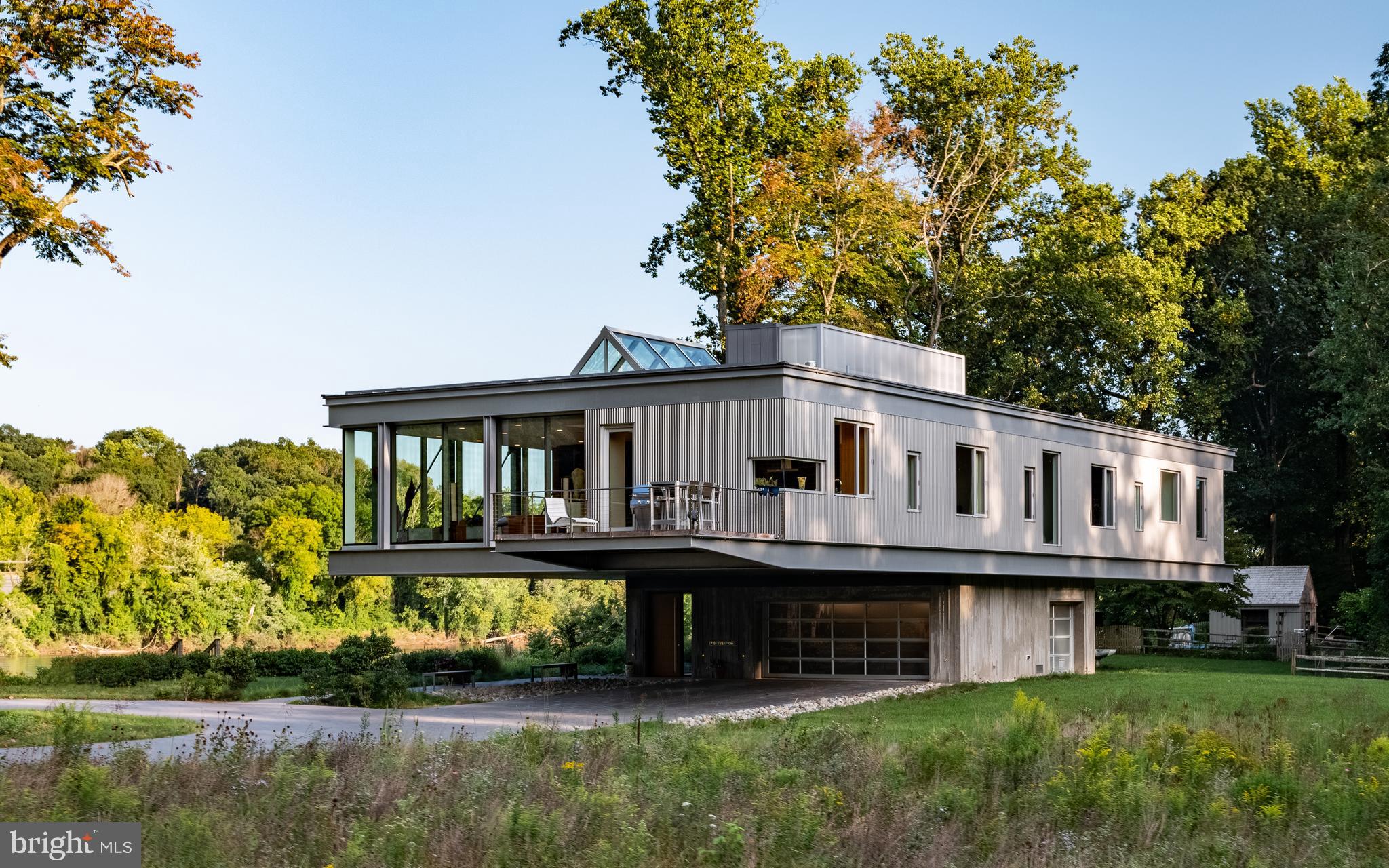2710 RIVER ROAD