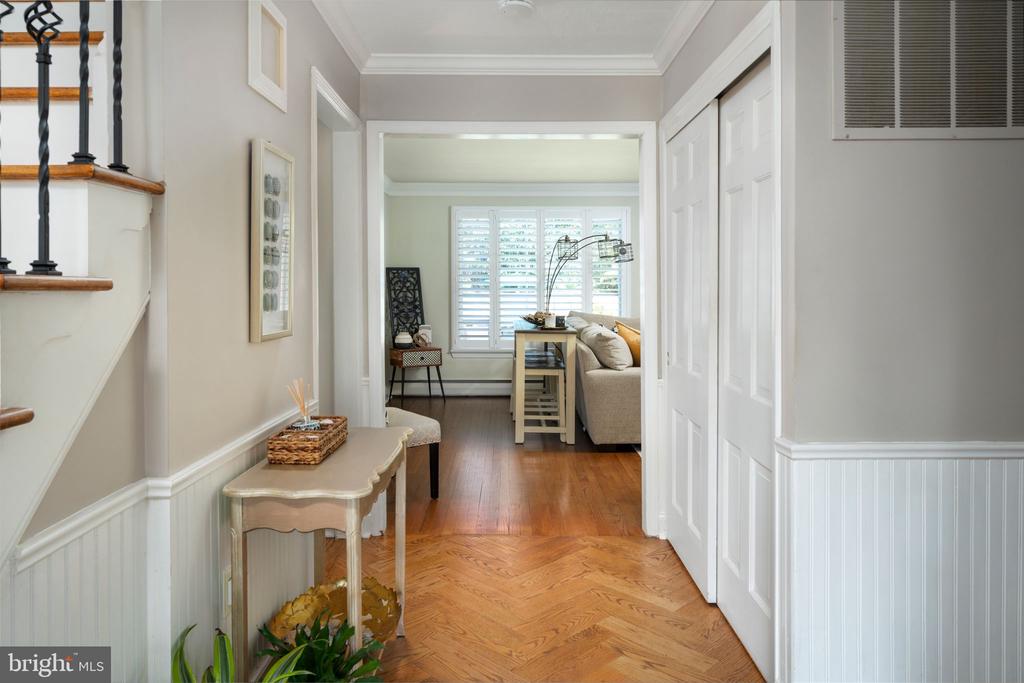 7 KEATS ROAD