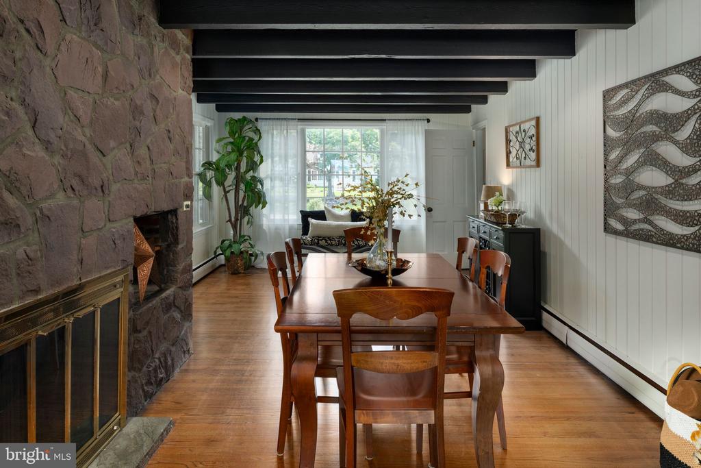 7 KEATS ROAD