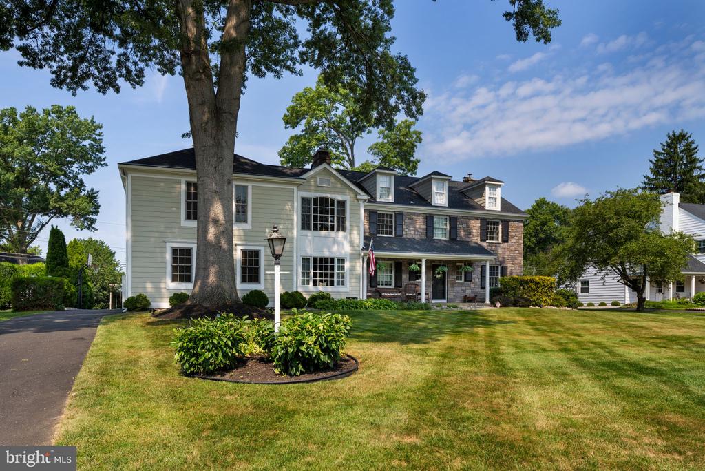 7 KEATS ROAD