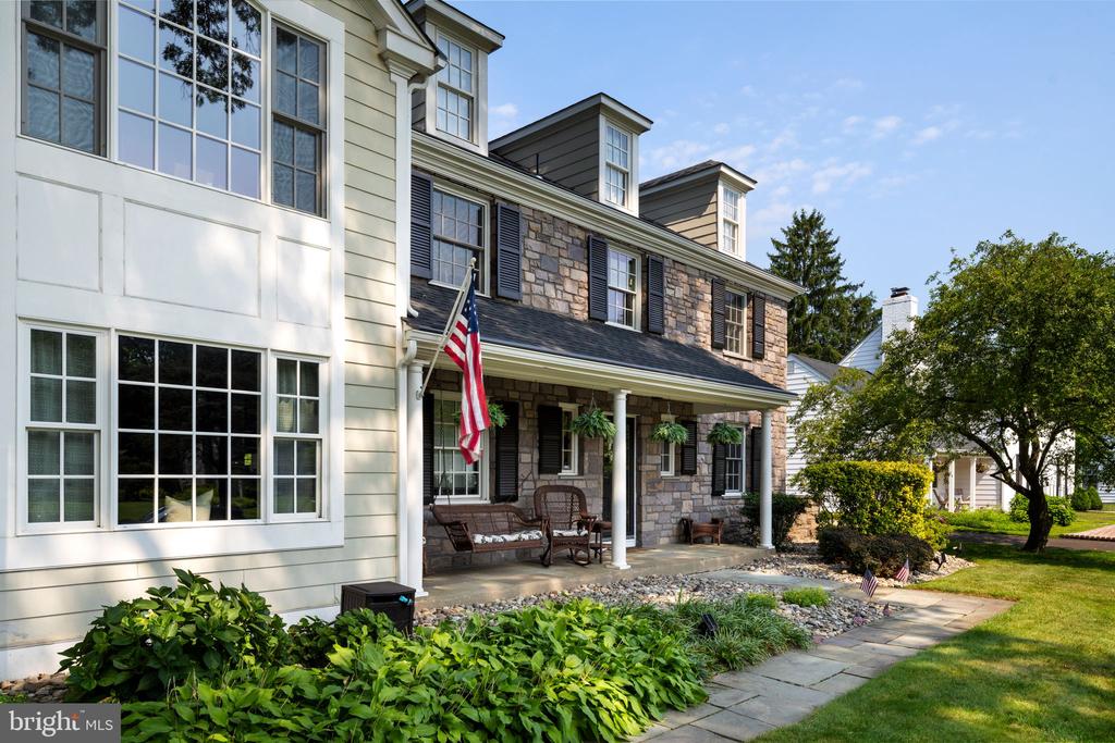7 KEATS ROAD
