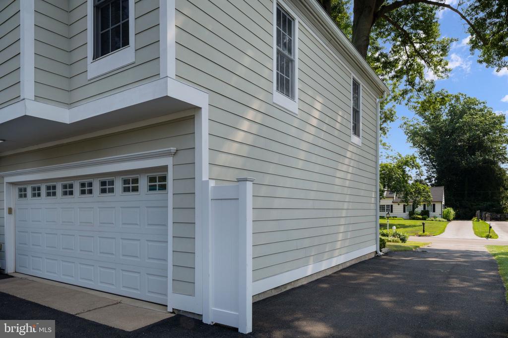 7 KEATS ROAD