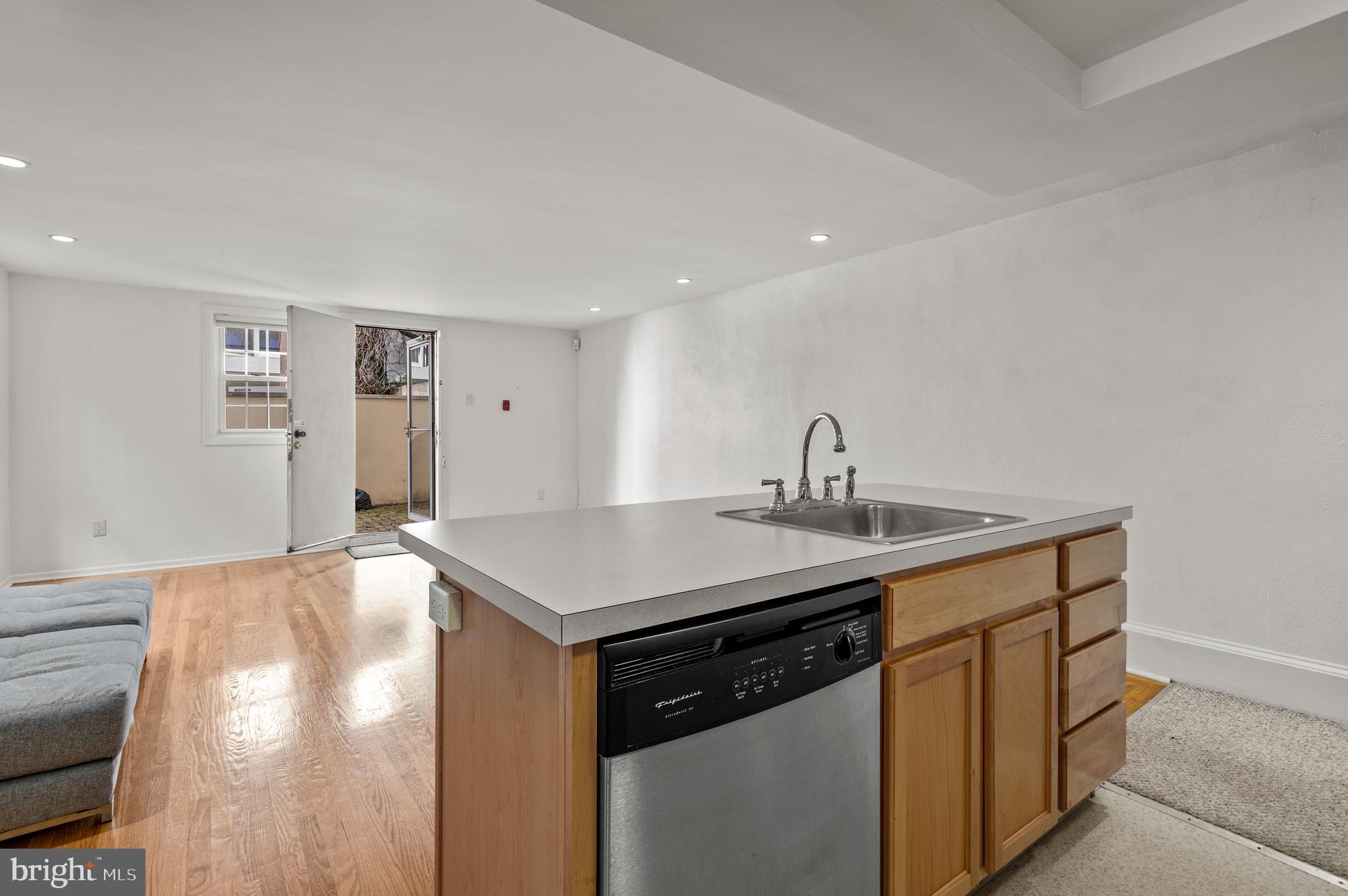 1029 SPRUCE STREET Unit: 106