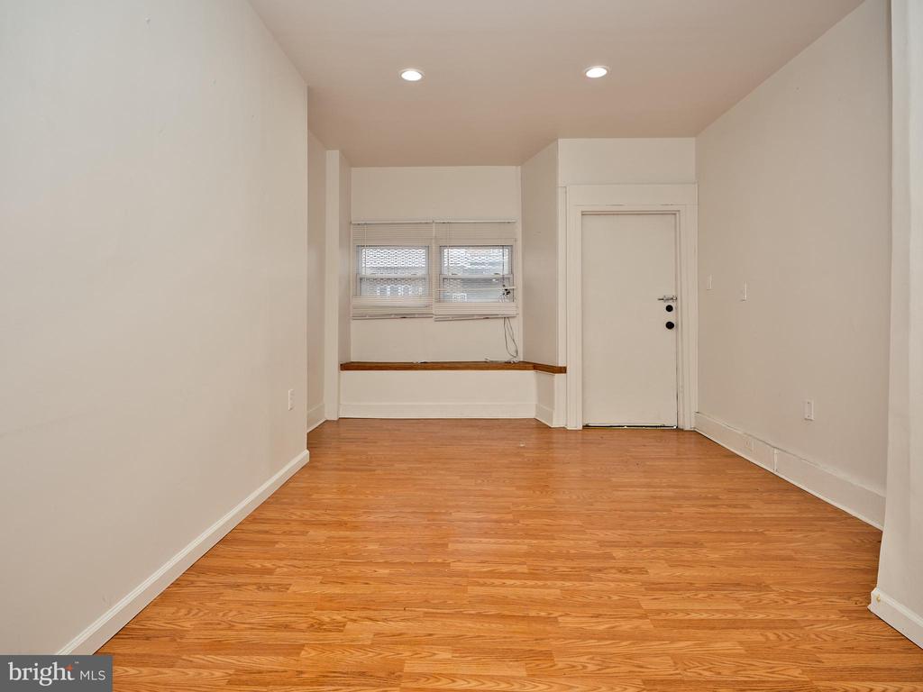 3807 Haverford Ave