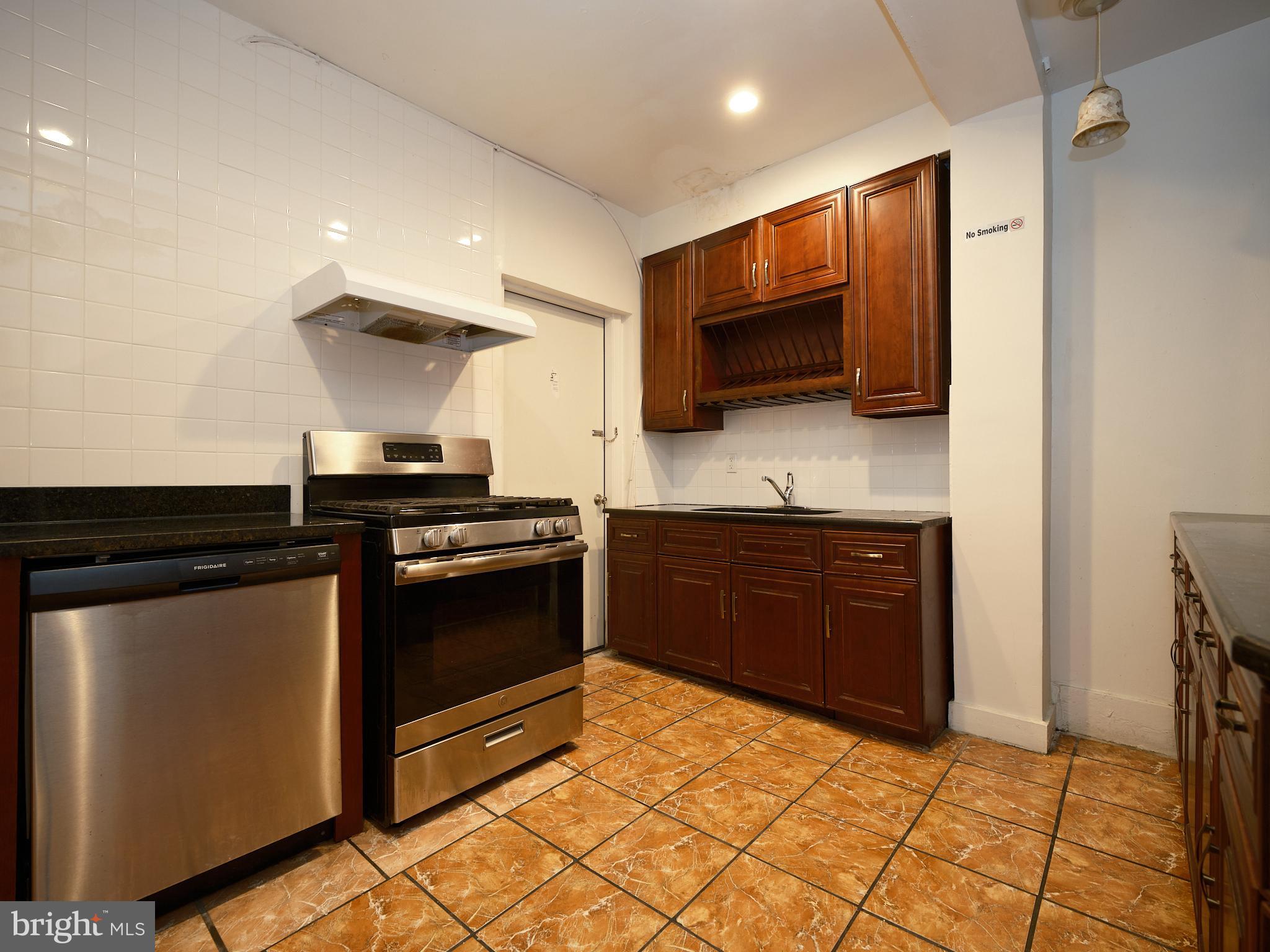 3807 Haverford Ave