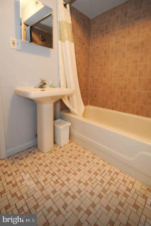 988 N 2ND ST #UNIT 2