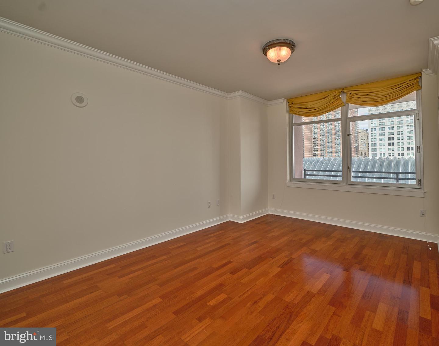 440-26 S Broad St #1407