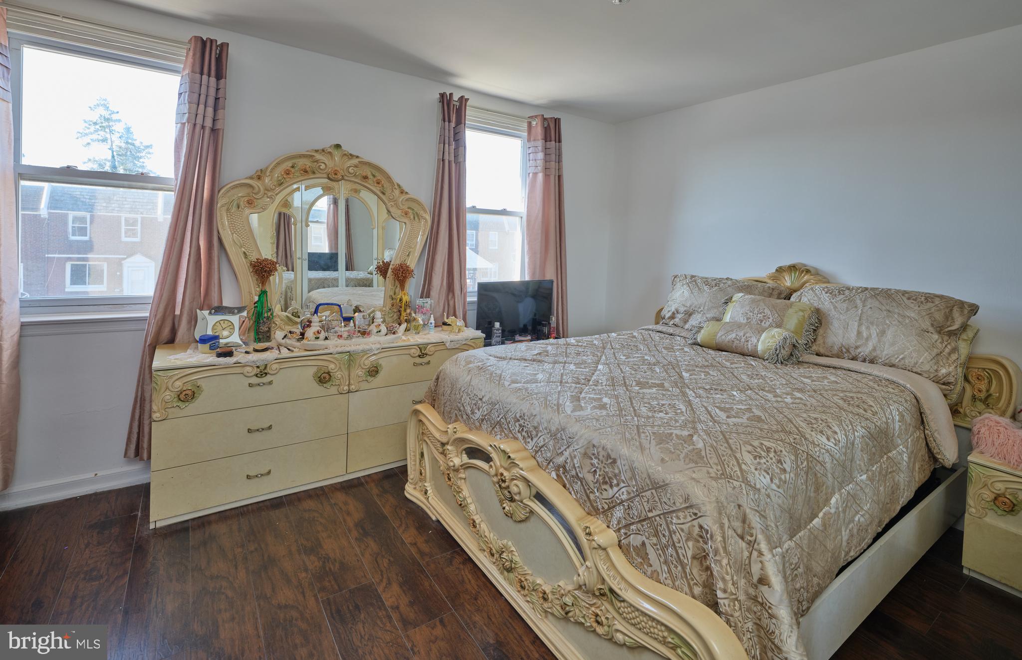 1053 VAN KIRK STREET