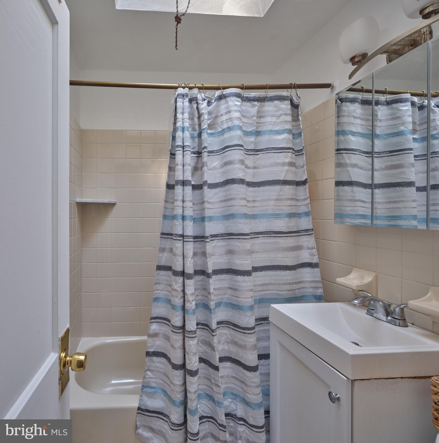 1053 VAN KIRK STREET