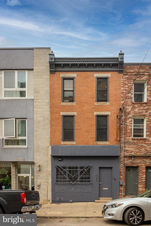 988 N 2ND STREET 1