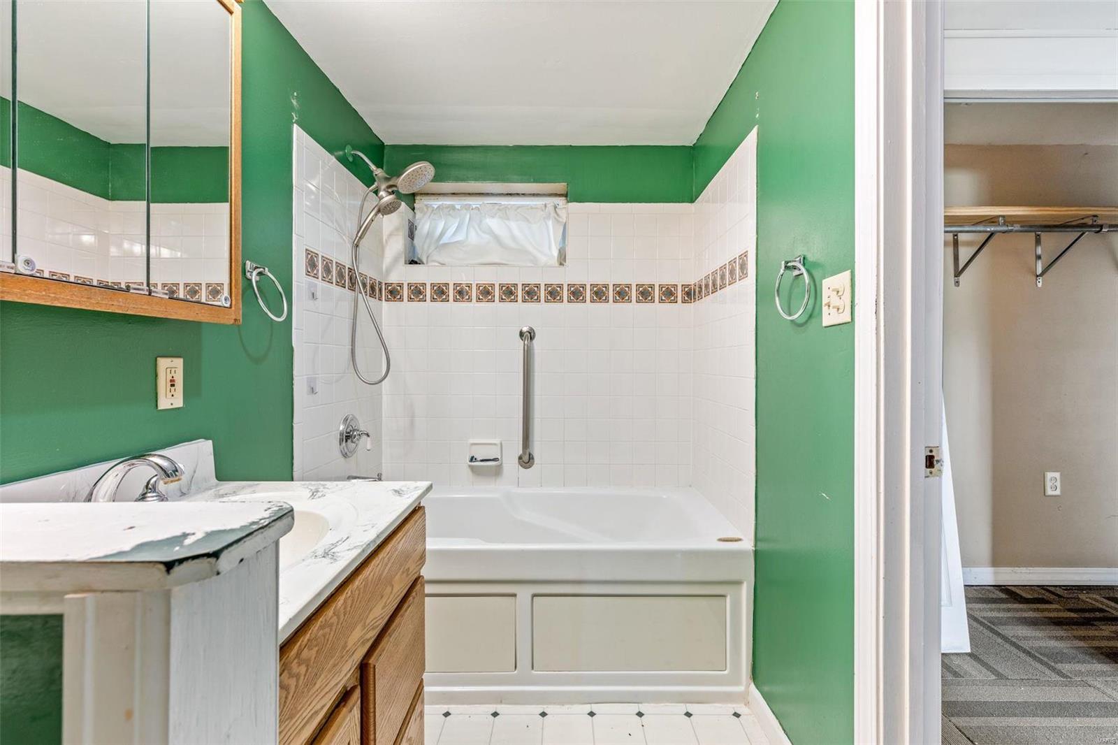 561 Robin Dr.