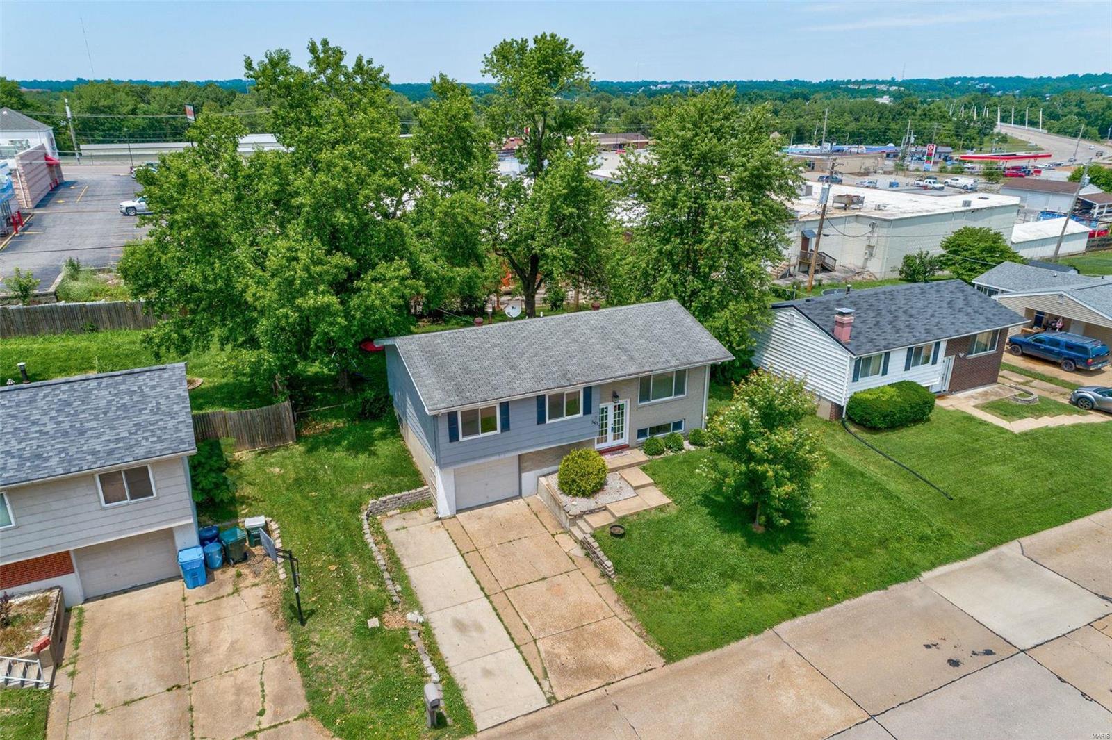 561 Robin Dr.