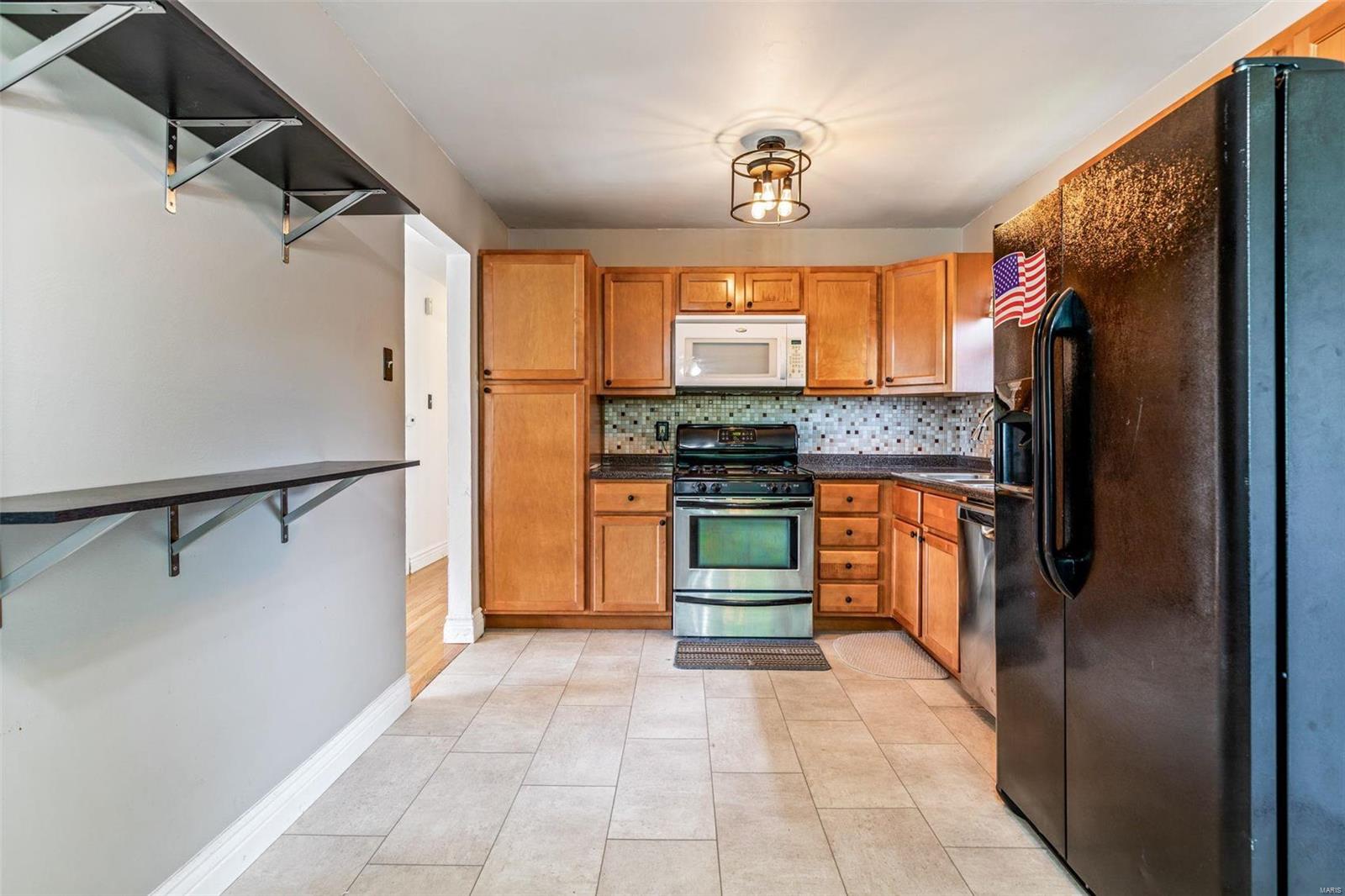 561 Robin Dr.