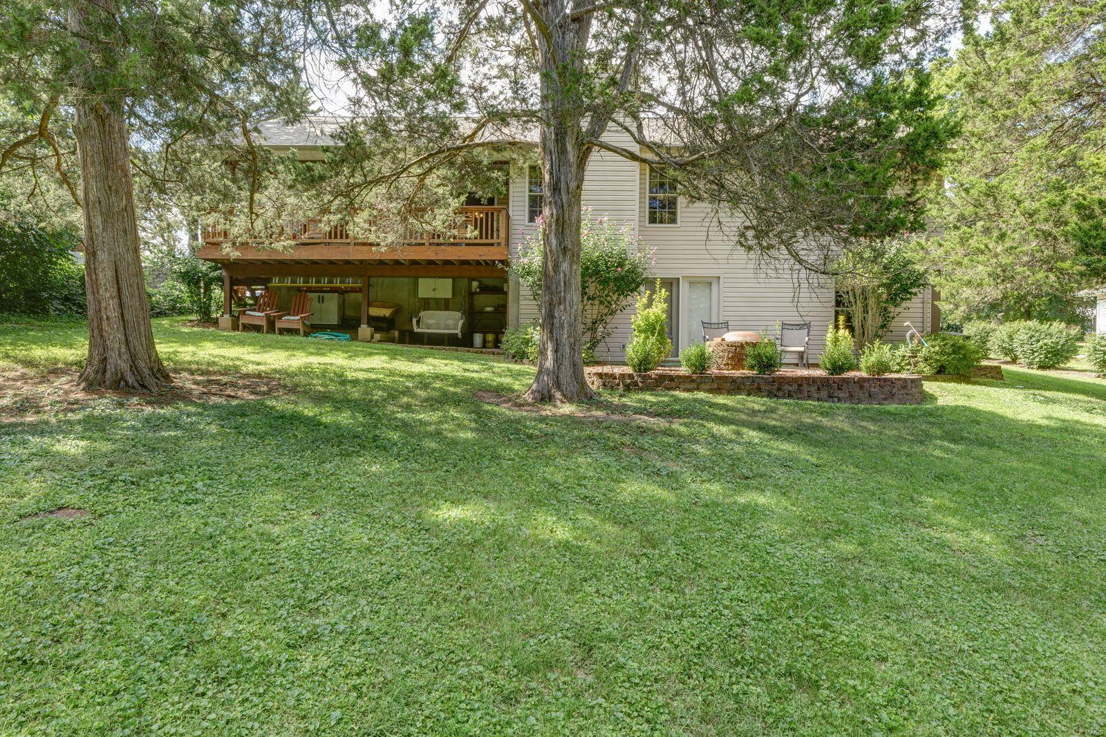 802 S Suncrest Dr