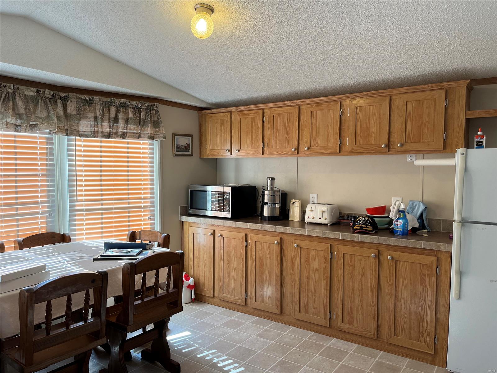 11738 Argonne Rd