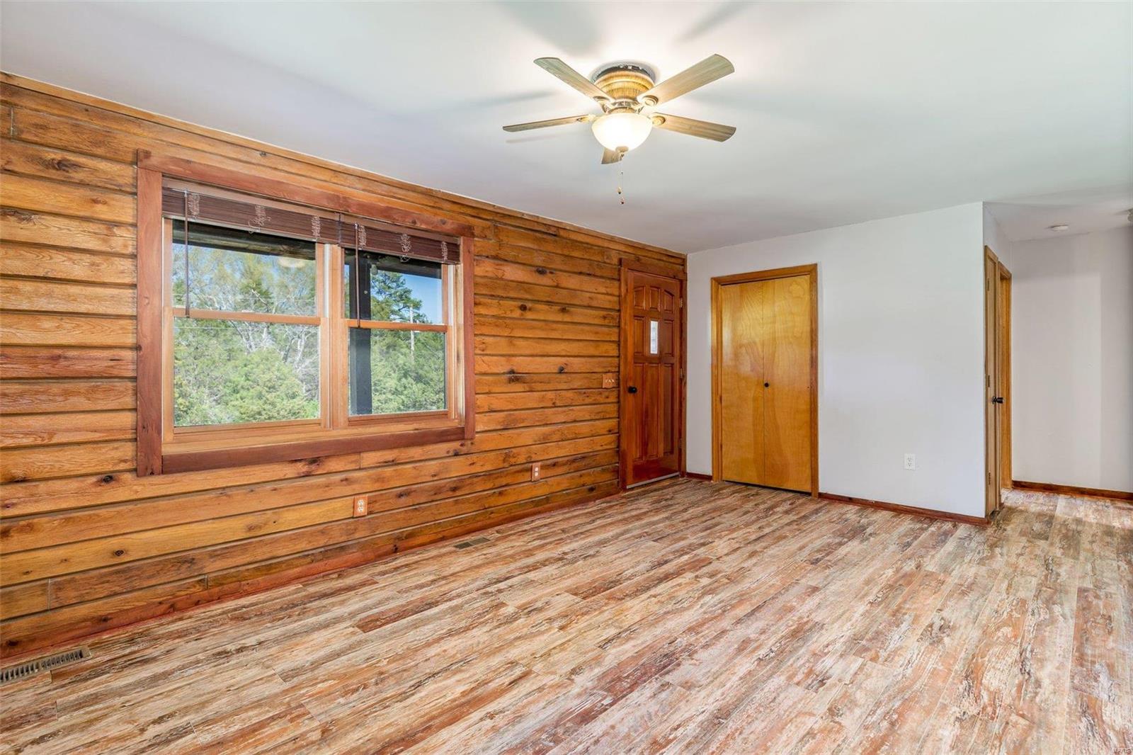 144 Post Oaks Dr.