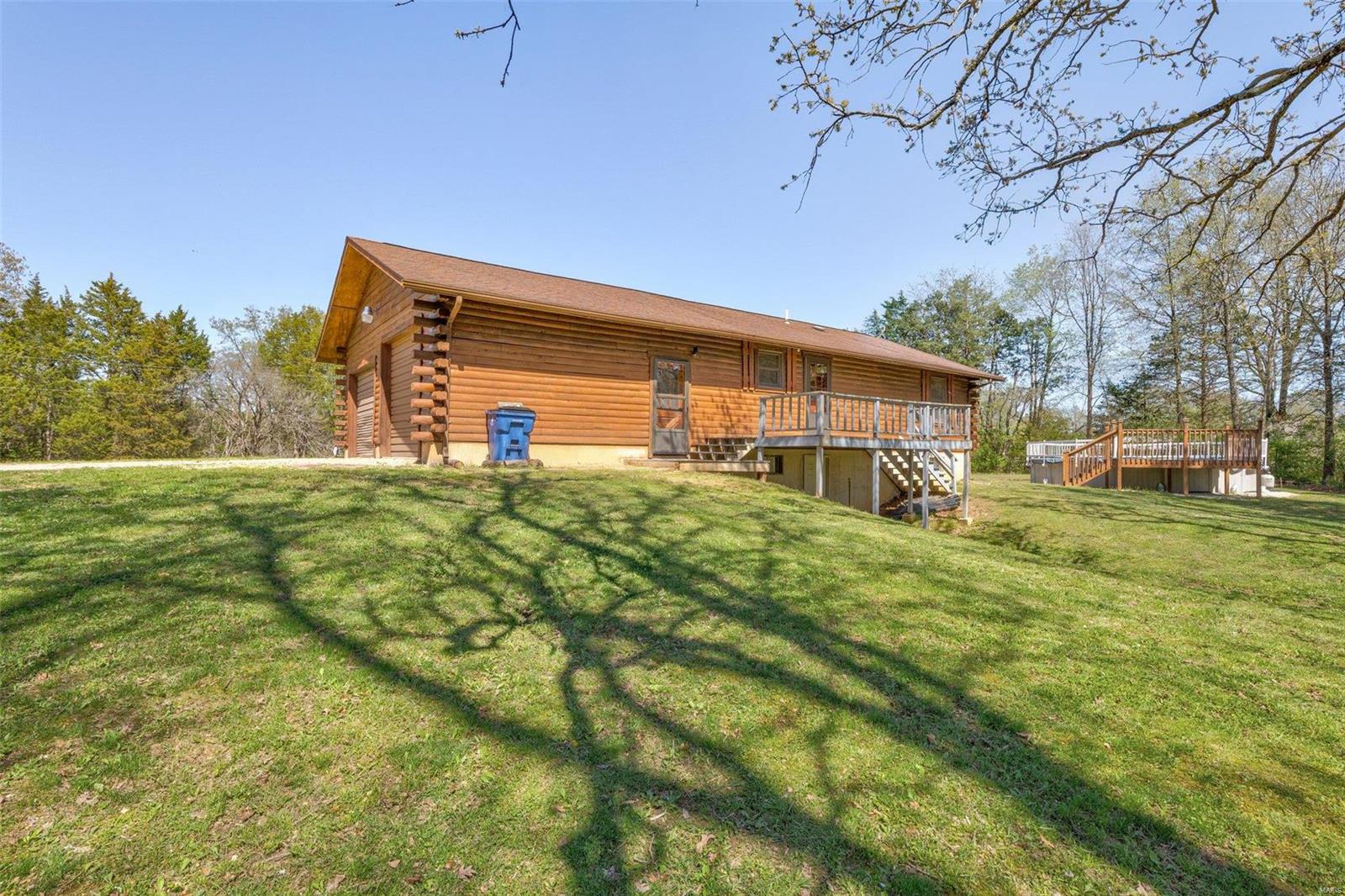 144 Post Oaks Dr.