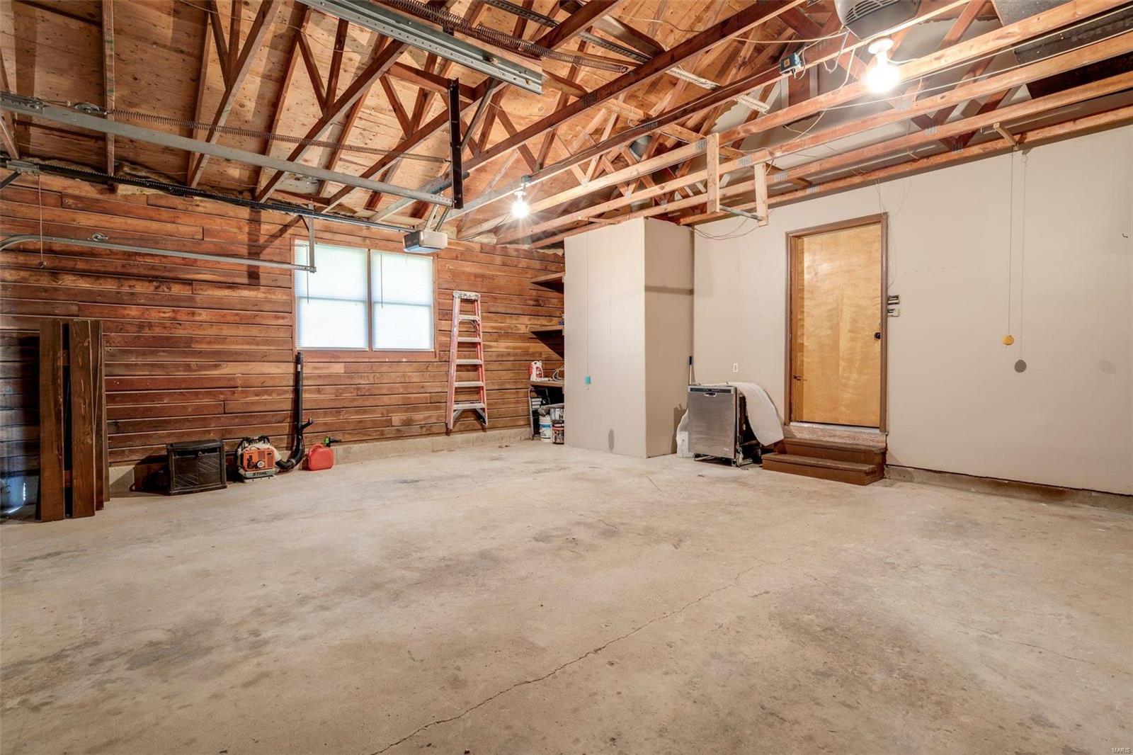 144 Post Oaks Dr.