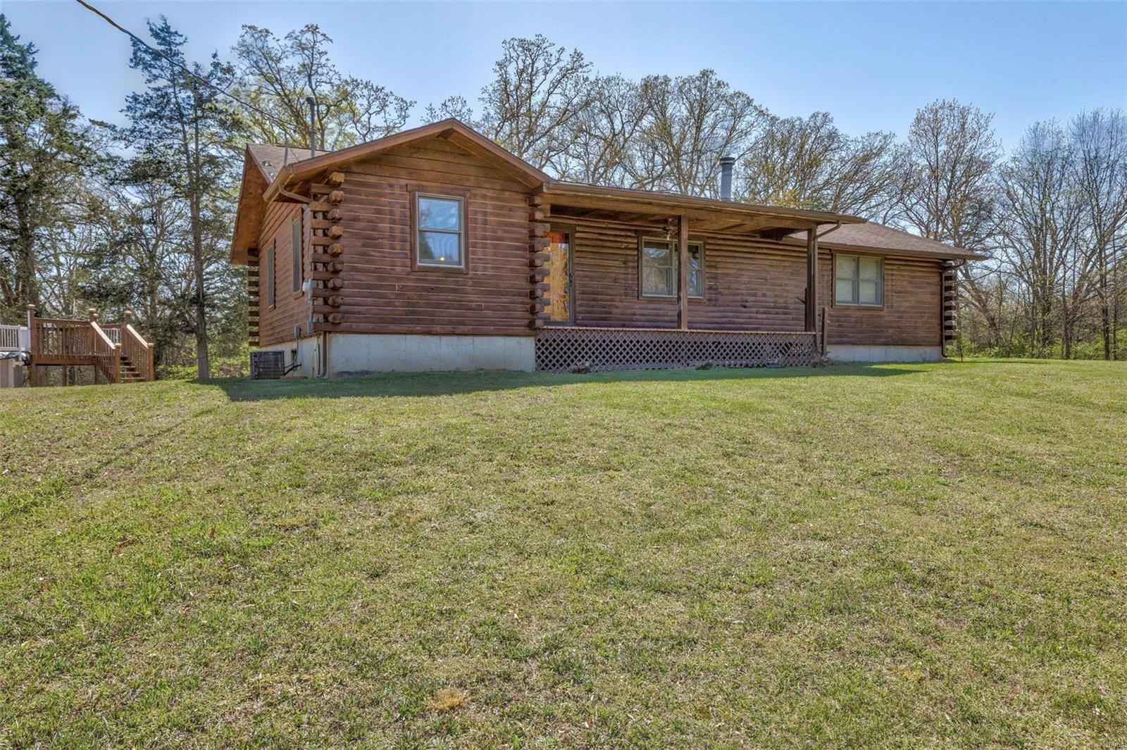 144 Post Oaks Dr.