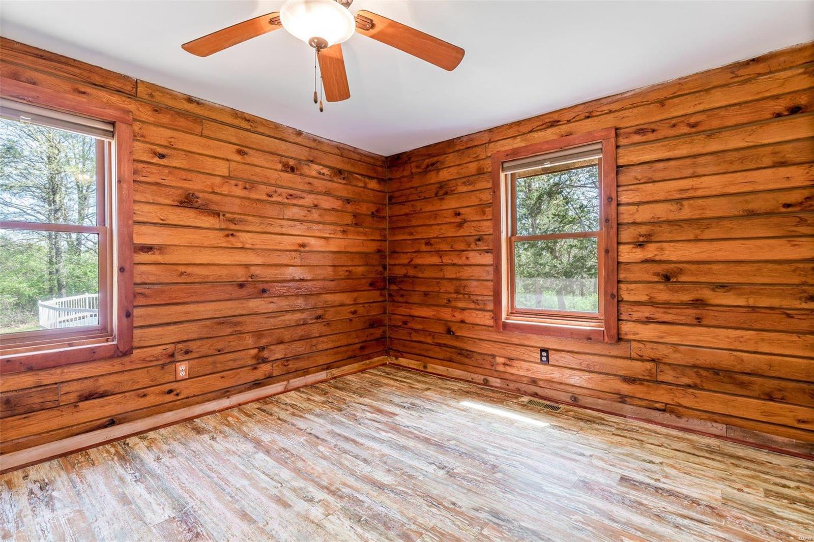 144 Post Oaks Dr.