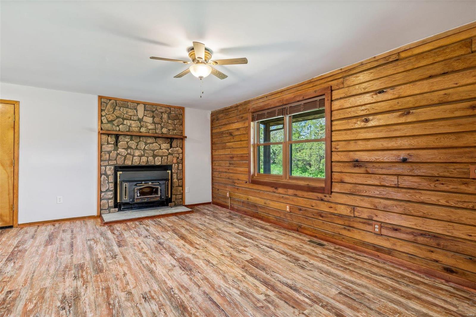 144 Post Oaks Dr.