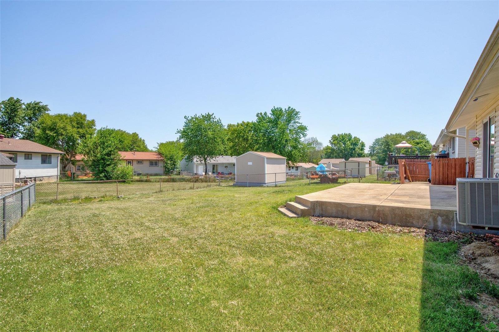 2816 Vineyard Dr