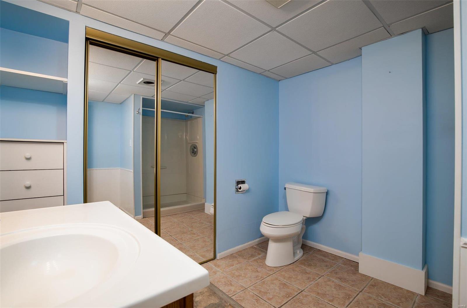2816 Vineyard Dr