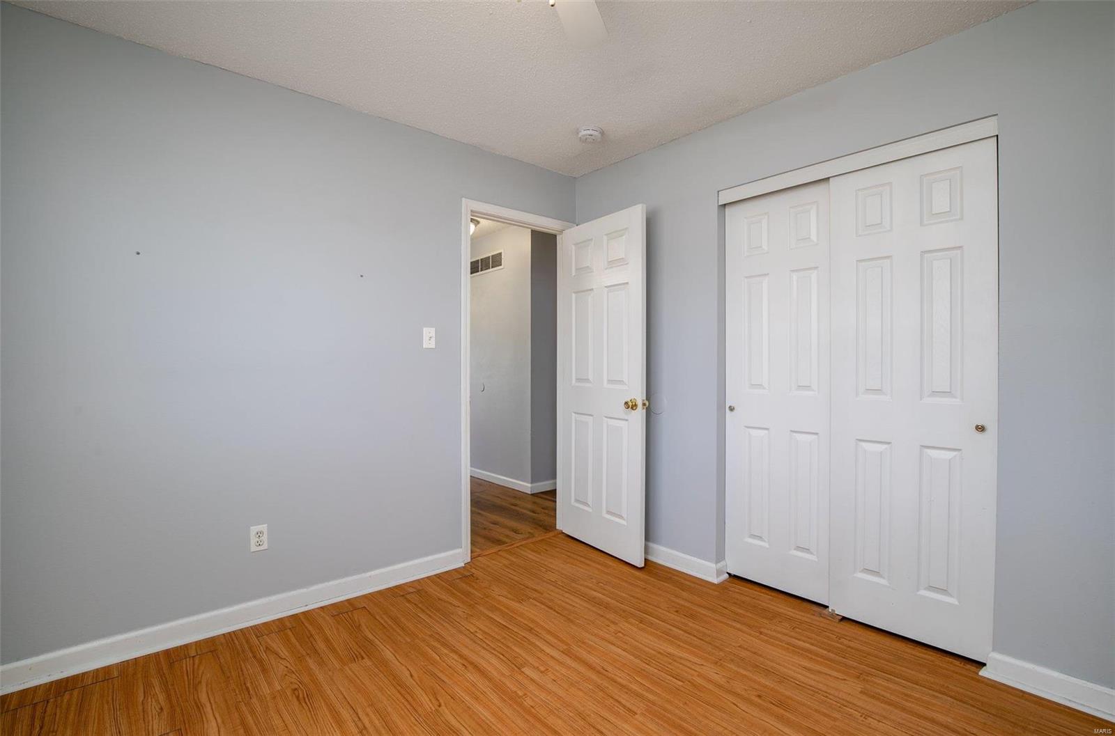 2816 Vineyard Dr