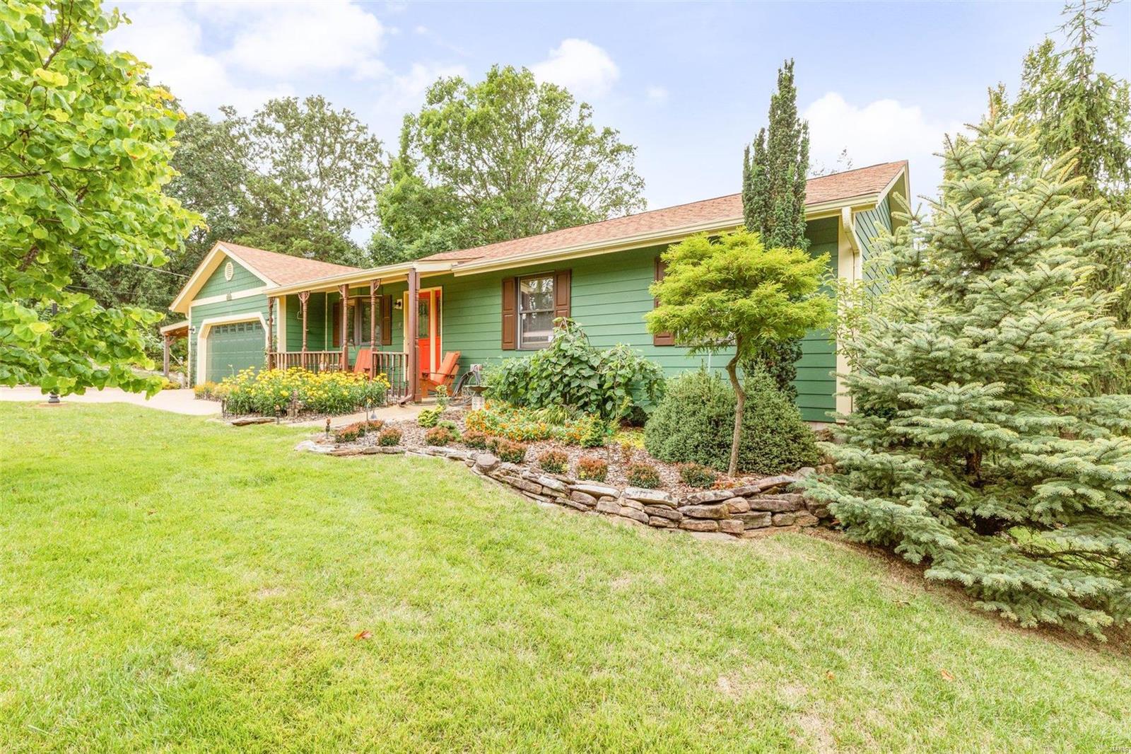 1325 Brenda Dr