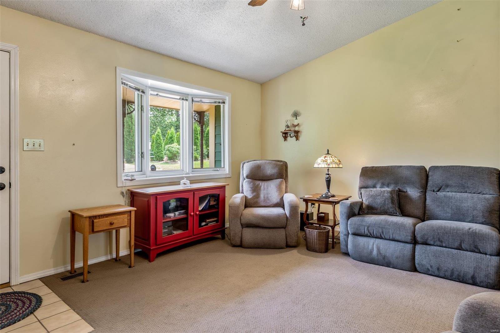 1325 Brenda Dr