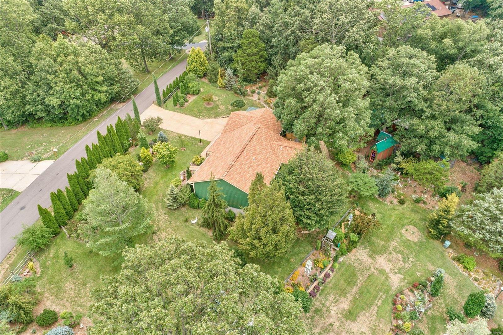 1325 Brenda Dr