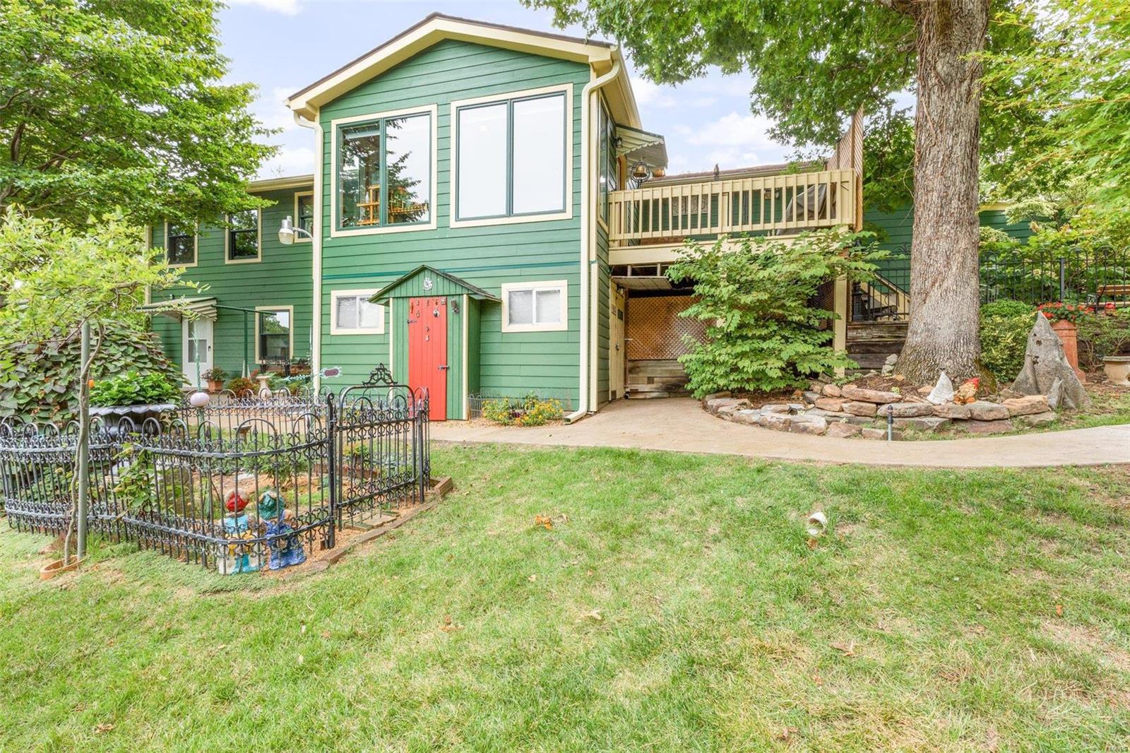 1325 Brenda Dr