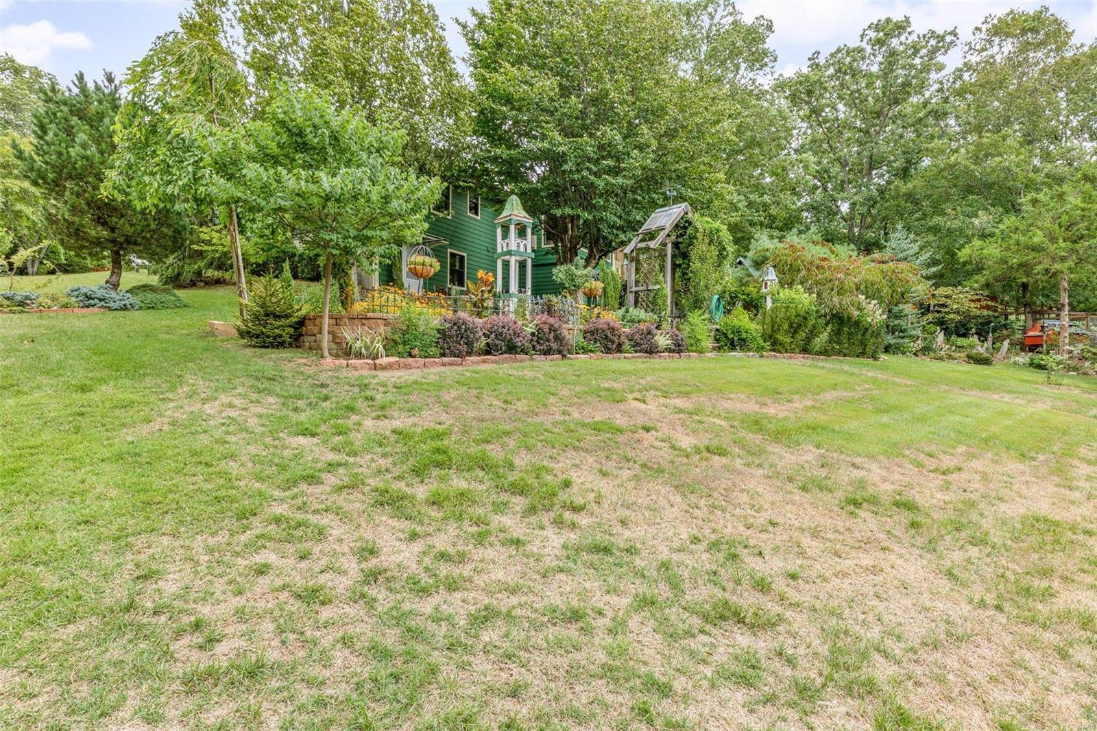 1325 Brenda Dr