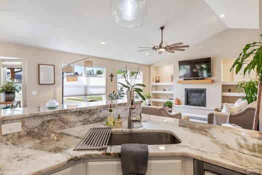 1810 Sunset Ridge