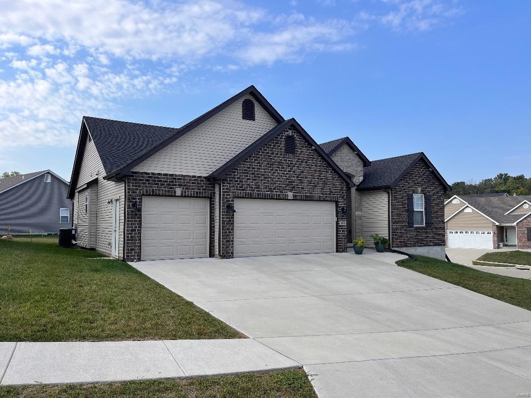 1810 Sunset Ridge