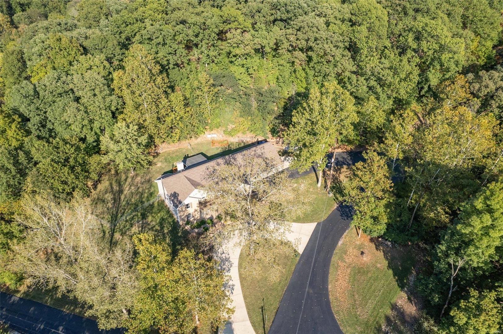 2571 Ridgeview Dr