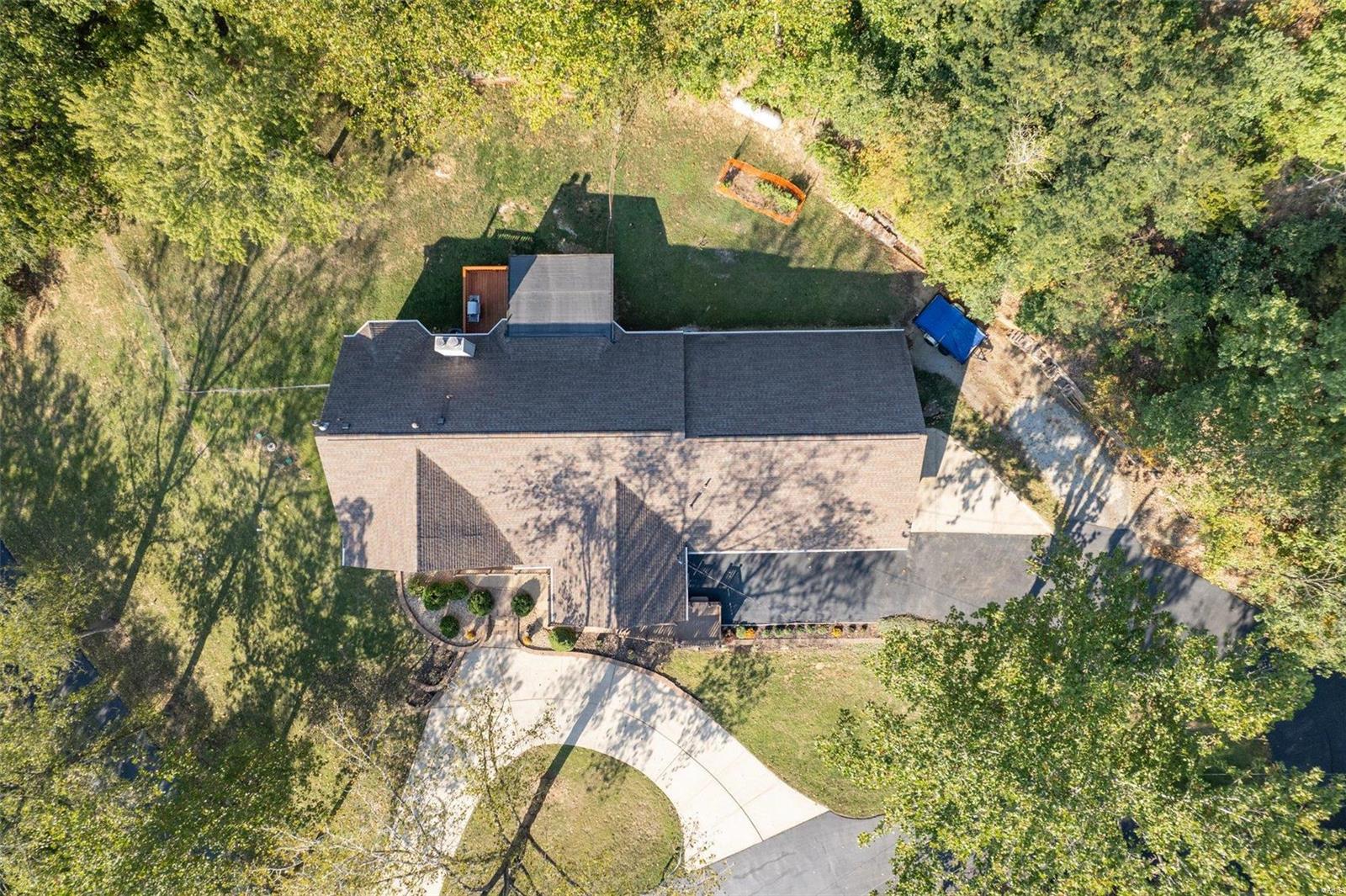 2571 Ridgeview Dr
