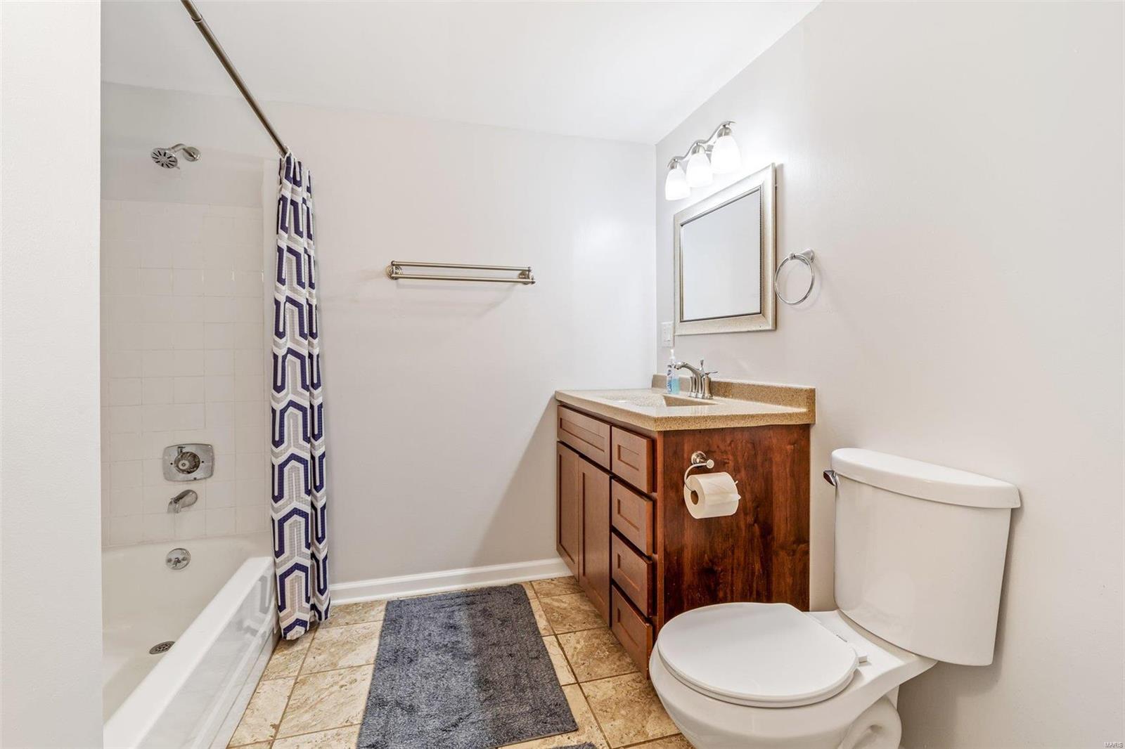 2571 Ridgeview Dr