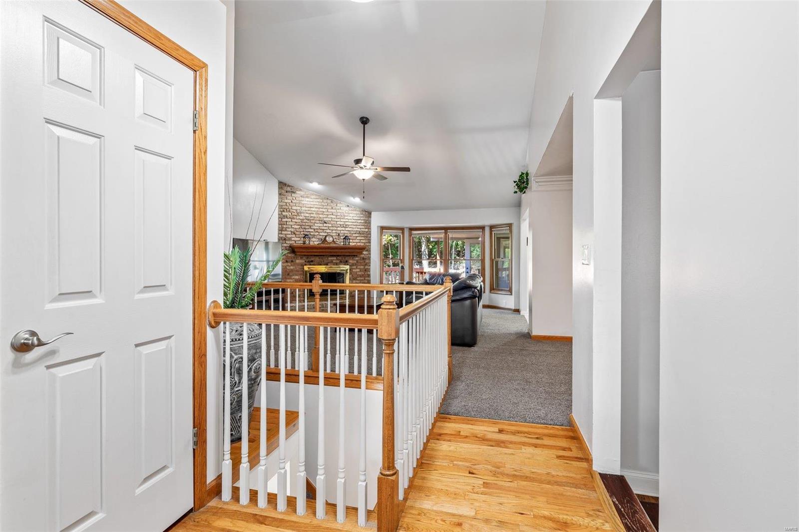 2571 Ridgeview Dr