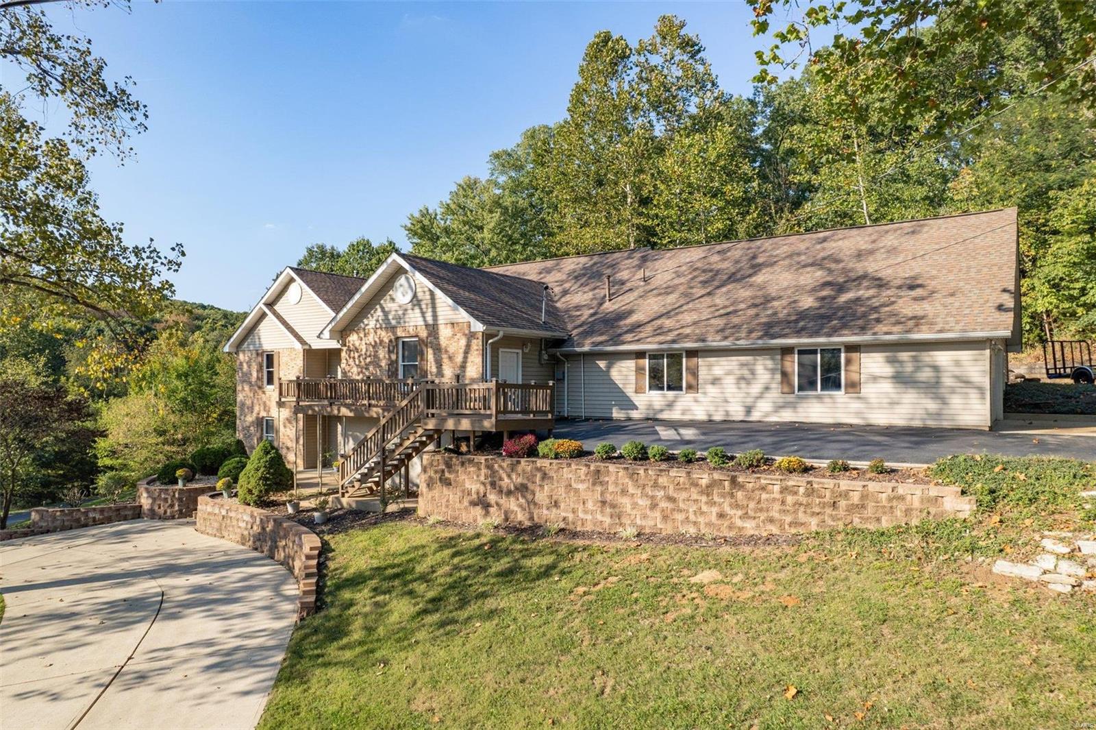 2571 Ridgeview Dr