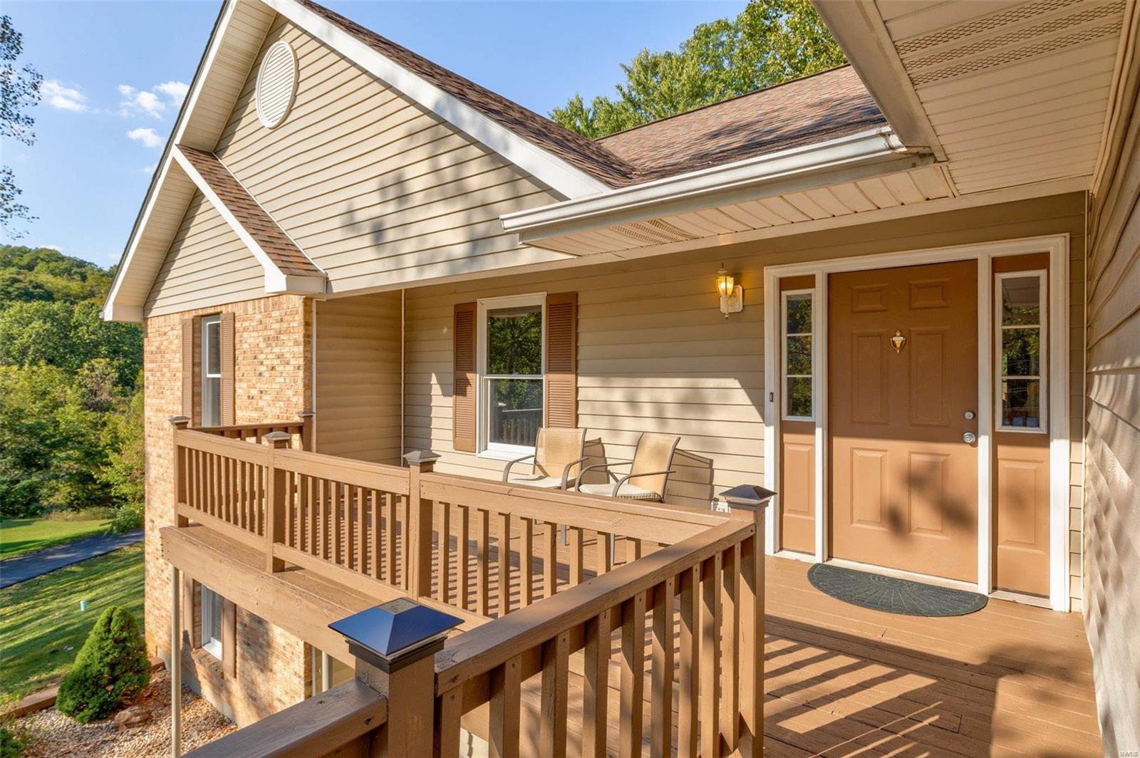2571 Ridgeview Dr
