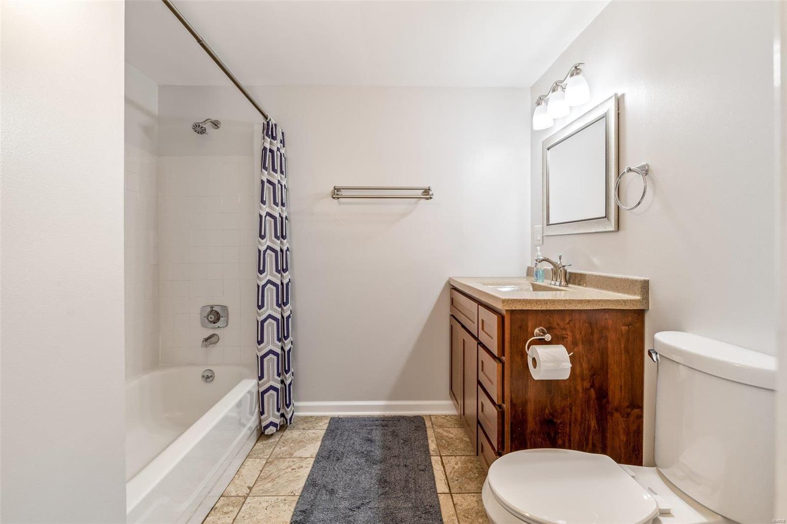 2571 Ridgeview Dr