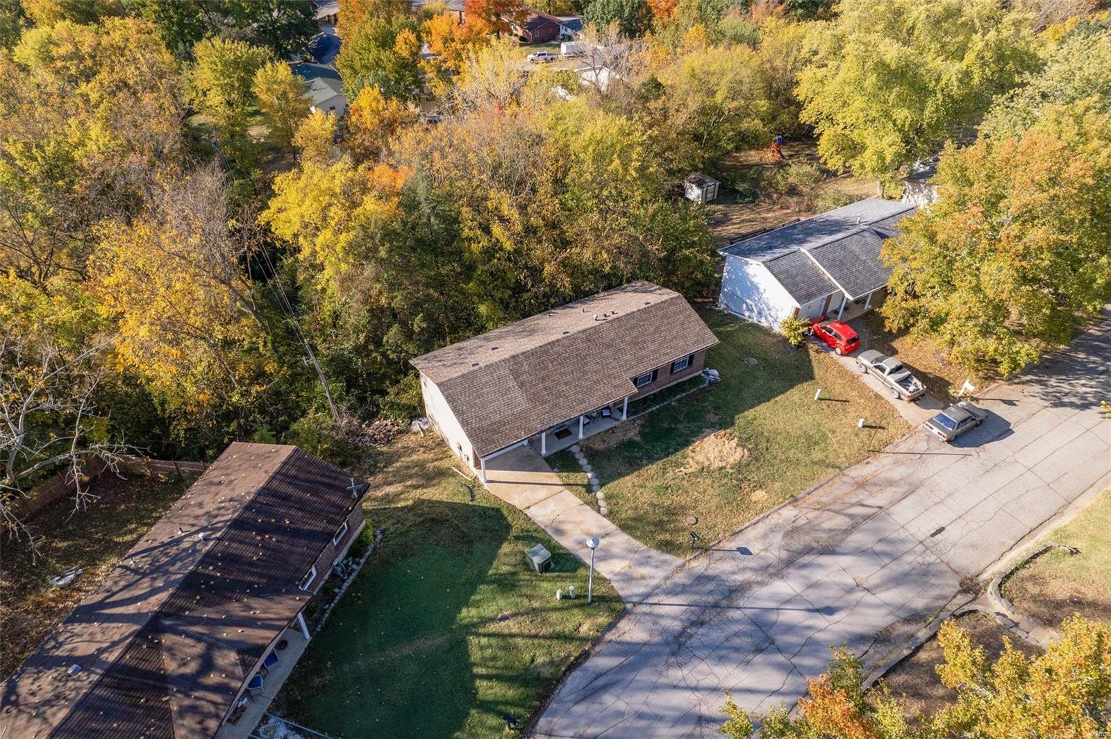 11 Riverbluff Dr.