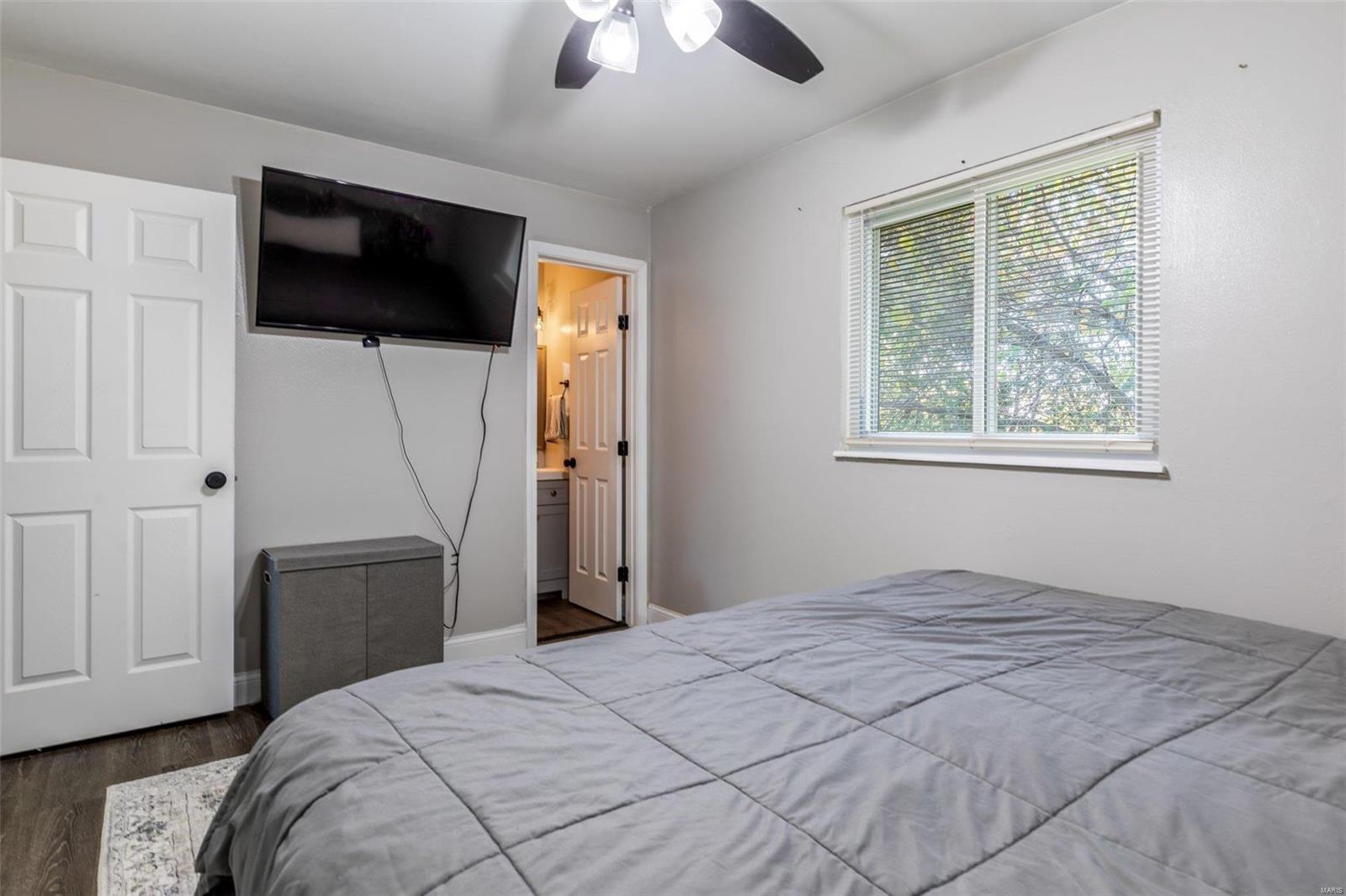 11 Riverbluff Dr.