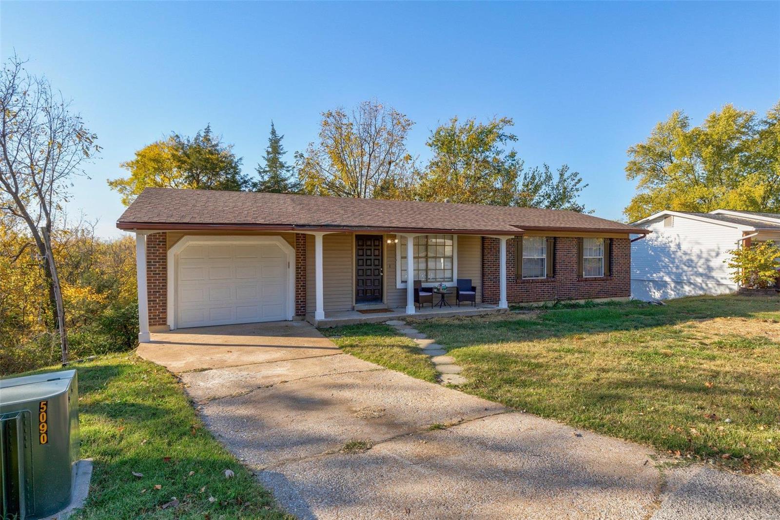 11 Riverbluff Dr.