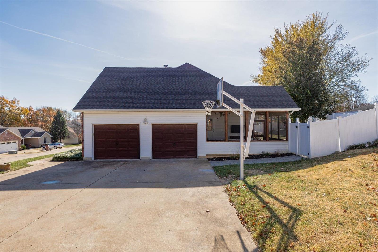 717 Richard Ave.