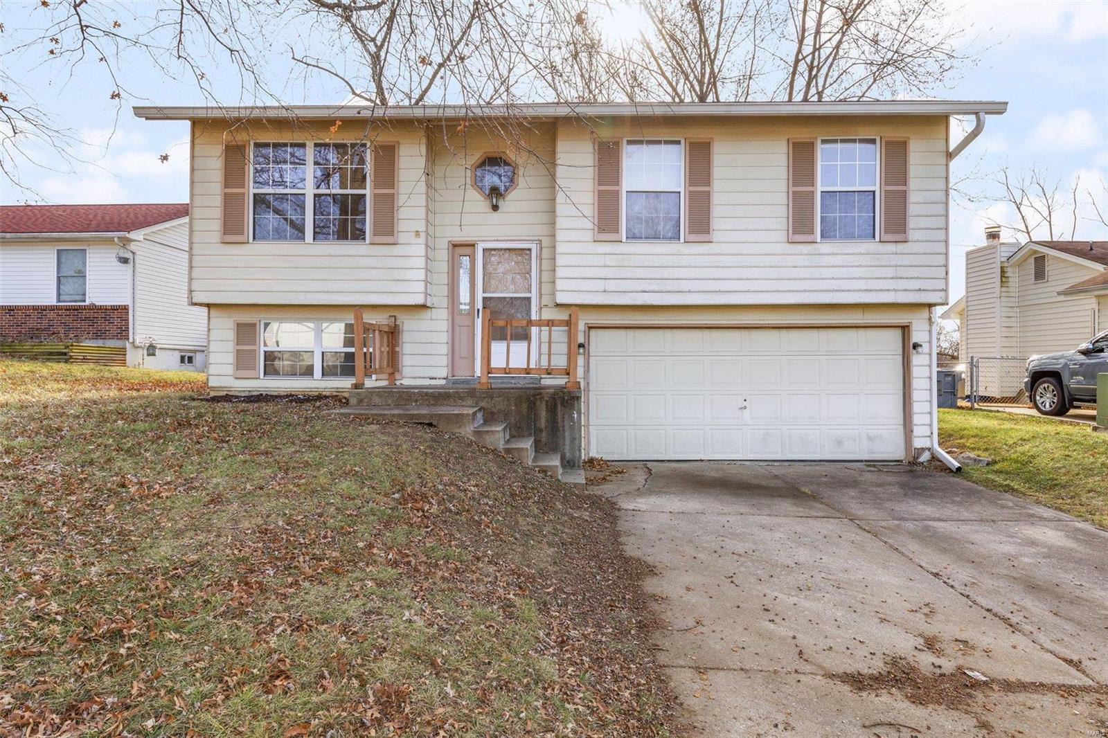 514 Merribrook Ln
