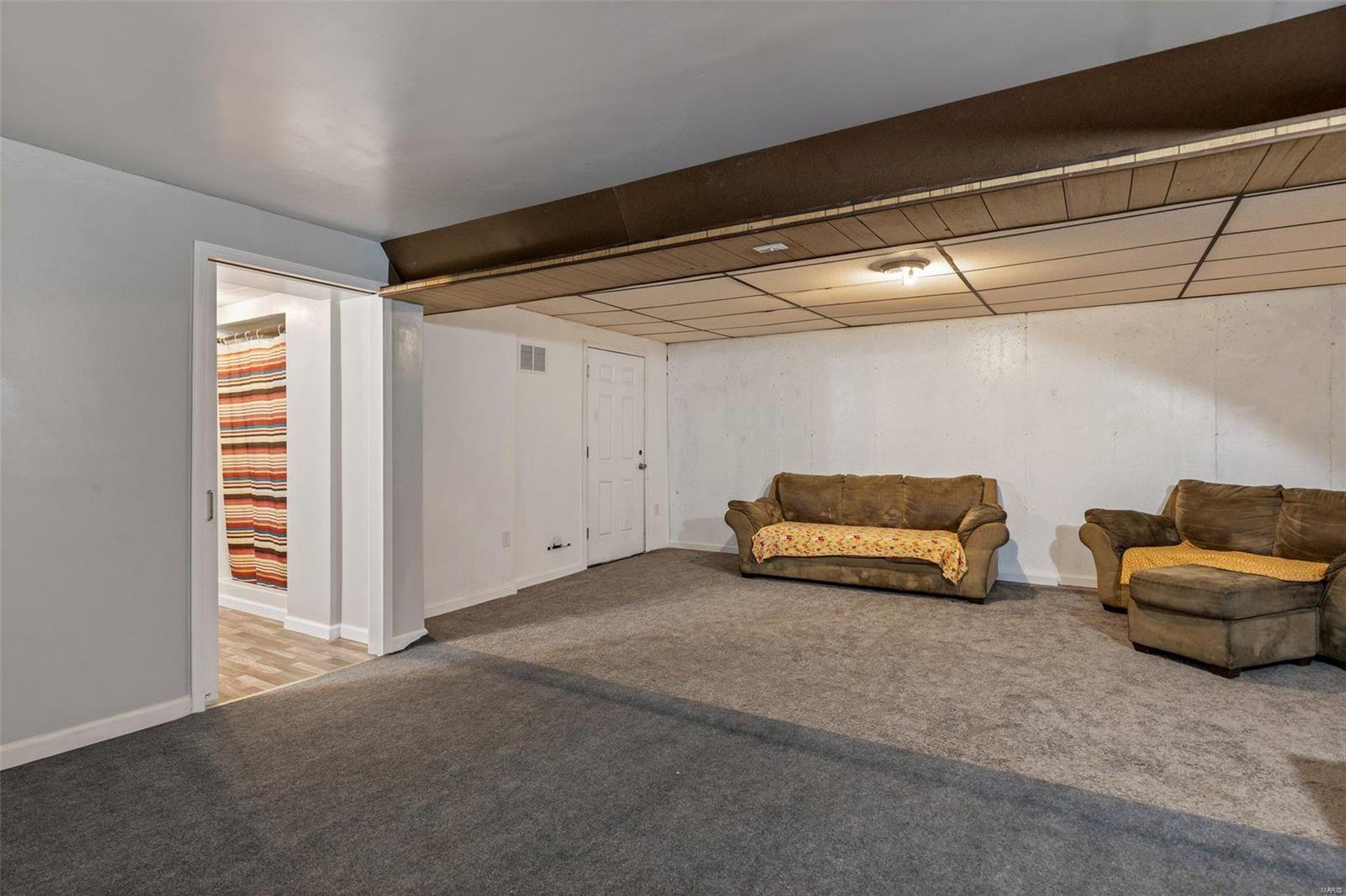 655 Riverview Dr.
