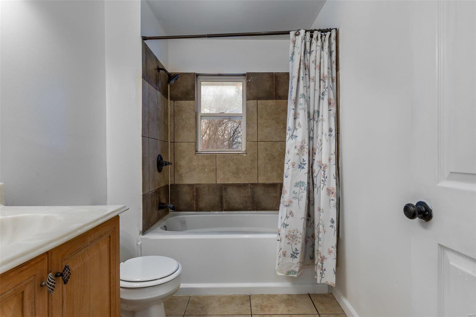 655 Riverview Dr.